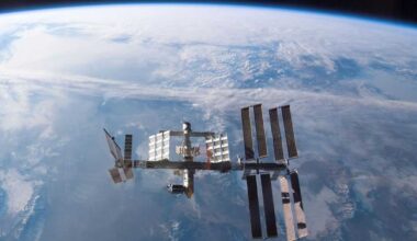 Neljä ISS:n astronauttia palaamassa Maahan ensi torstaina | Uutisia lyhyesti