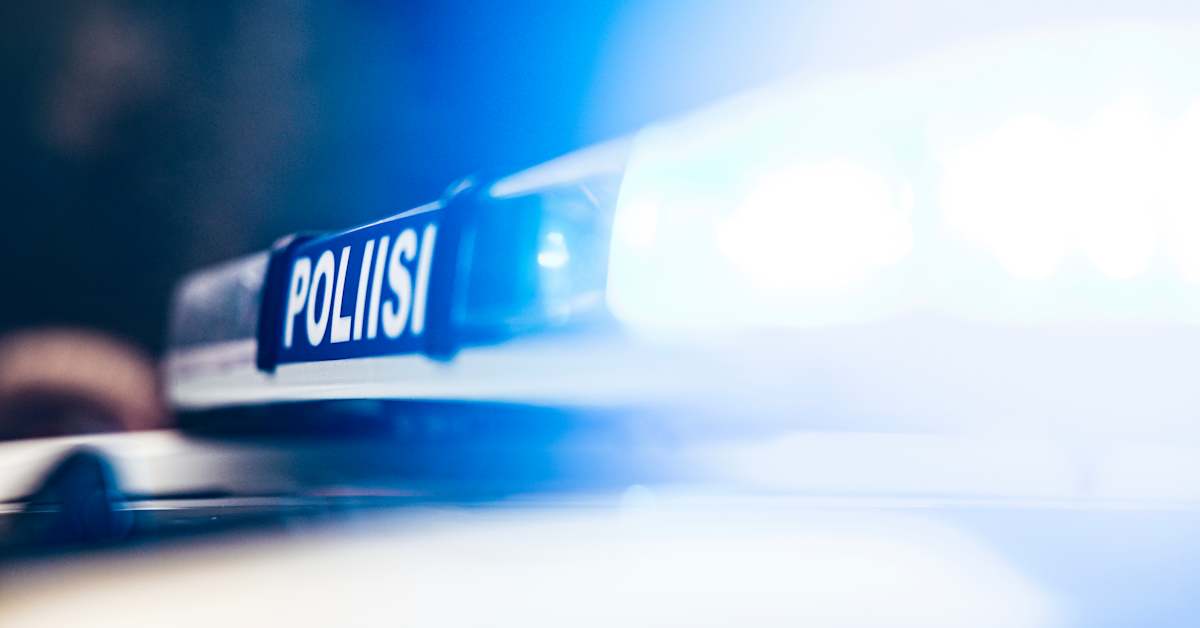 Rattijuoppo törmäili kaupan oviin Raahessa | Pohjois-Pohjanmaa