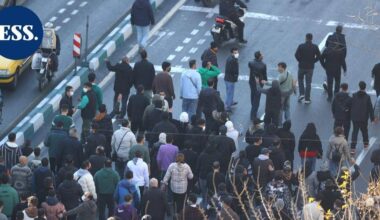 Internetin alasajosta huolimatta mielenosoitukset Iranissa jatkuvat | Uutissuomalainen