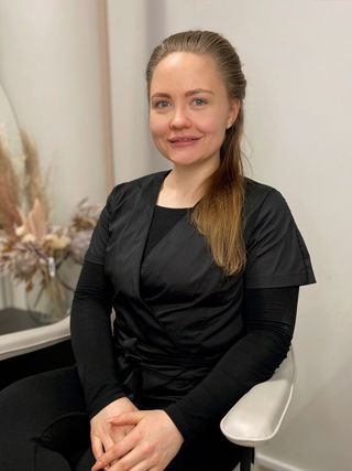 Puhdistustuotteen pyörittely iholla on kosmetologi Katariina Arokiven sanoin hyvä ja kannattava pesutekniikka.