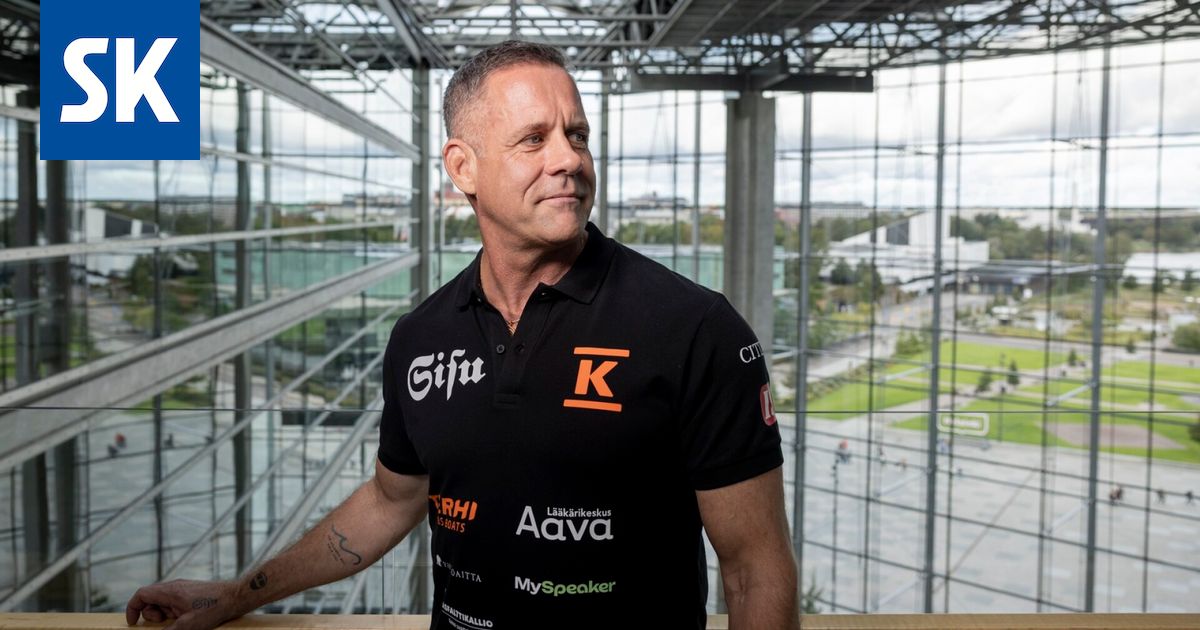 Kauppalaivan on määrä saapua Jari Saarion luo puolenyön aikaan – laivan varustamo kommentoi operaatiota