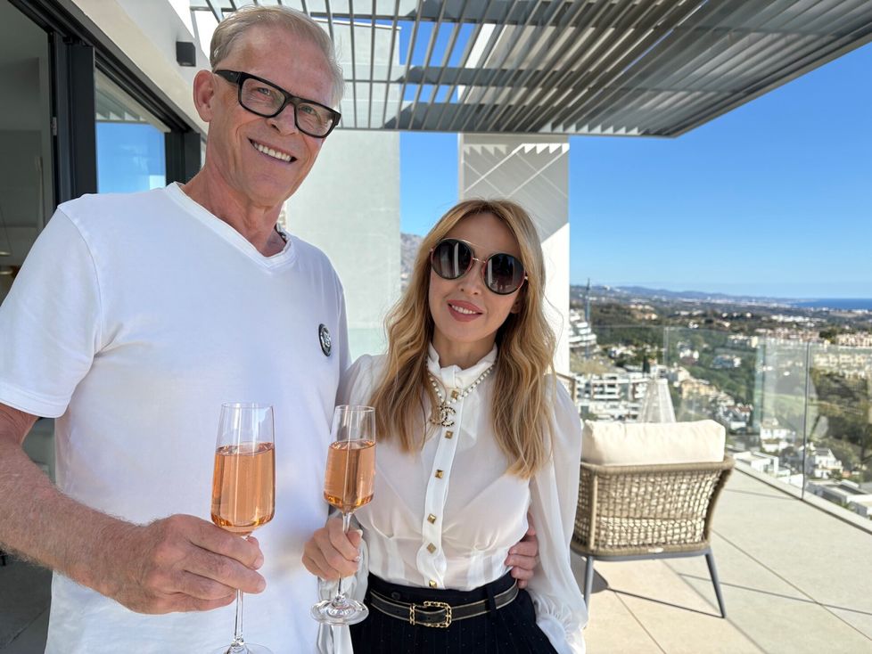 Toivo sanoo, että hänestä on tullut Nadjan myötä maailmankansalainen, vaikka ei puhukaan kuin suomea.