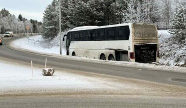 Bussi täynnä matkustajia ajoi ojaan Iissä | Uutisia lyhyesti