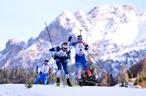 Olli Hiidensalo (edessä vas.) onnistui ankkuriosuudella.