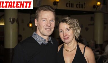 Toni Nieminen julkaisi paidattoman videon kokkaustreffeistä Janet-rakkaansa kanssa – Janne Ahoselta hervoton kuitti