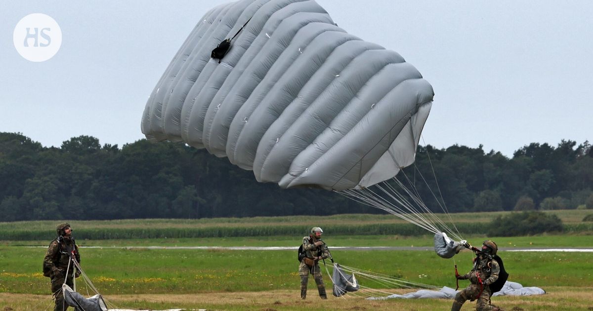 Laskuvarjojoukoissa tehtiin natsitervehdyksiä ja käytettiin kokaiinia – 19 erotettiin