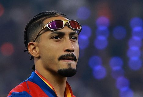 Raphinha oli Espanjan Supercupin finaalin sankari kahdella maalillaan.