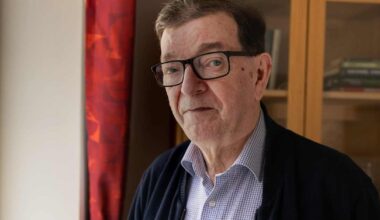 Käräjäoikeus käsittelee kolmikymppisen miehen syytettä Paavo Väyrysen pahoinpitelemisestä | Uutisia lyhyesti