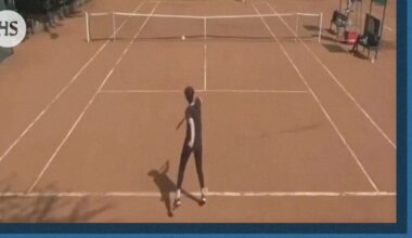 Tennis: Onko tässä maailman huonoin tennispelaaja? Video leviää