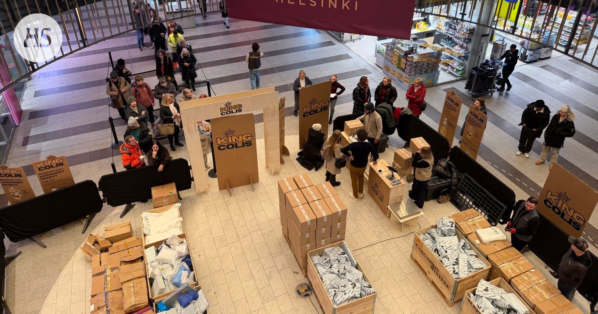 Helsingin Kamppiin iski ruuhka, kun myyntiin tuli kadonneita postipaketteja