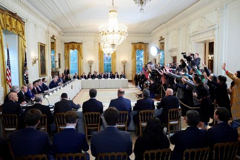 Kokouksessa oli paikalla myös runsaasti median edustajia.