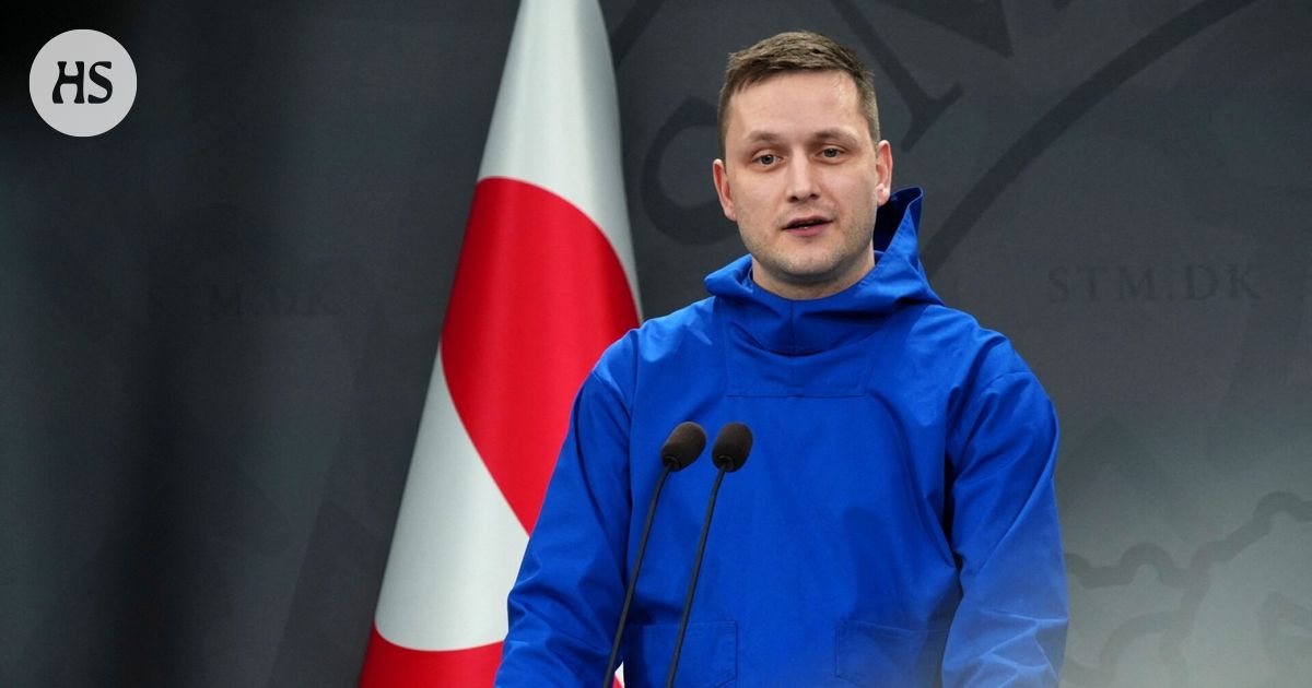 Grönlannin pääministeri herätti huomiota pukeutumalla siniseen anorakkiin