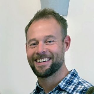 Infektiosairauksien erikoislääkäri Olli-Pekka Koukkari.