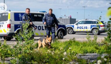 Poliisit 24/7 on kuin rekrytointivideo poliisin messuosastolla