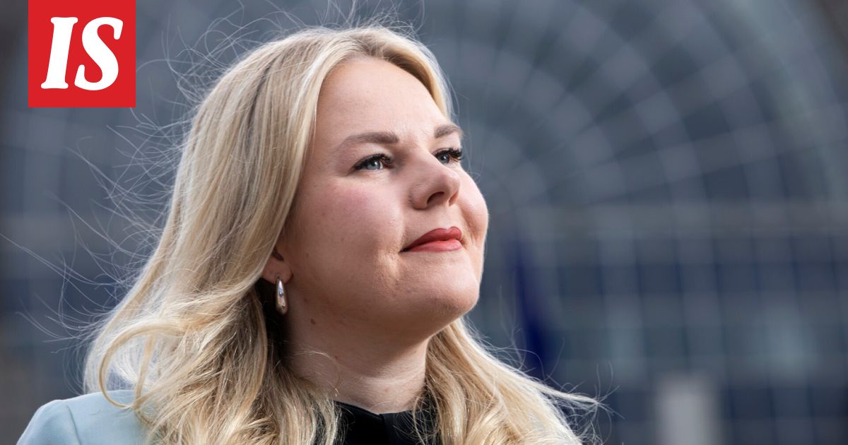 Kansanedustaja Alviina Alametsä avautuu häirinnästä eduskunnassa