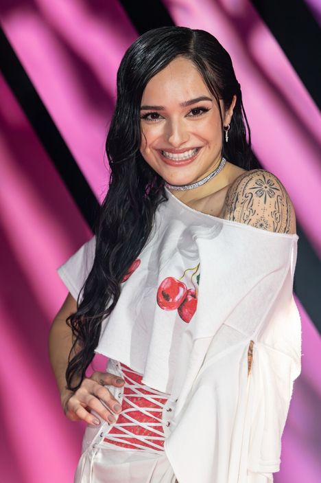 Tanssijana ja koreografina tunnetun Chachi Hildénin UMK-kappale Cherry cake on hänen ensimmäinen singlensä.