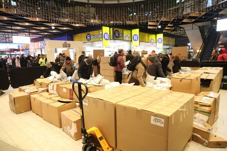 King Colisin pop-up-kauppa aiheutti yleisöryntäyksen Kampin kauppakeskuksessa.