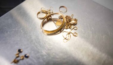 Kullan hinta näkyy pantti­lainaamojen tuloksessa – Toimitus­johtaja: ”Voimme myöntää aiempaa isompia lainoja” | Uutiset