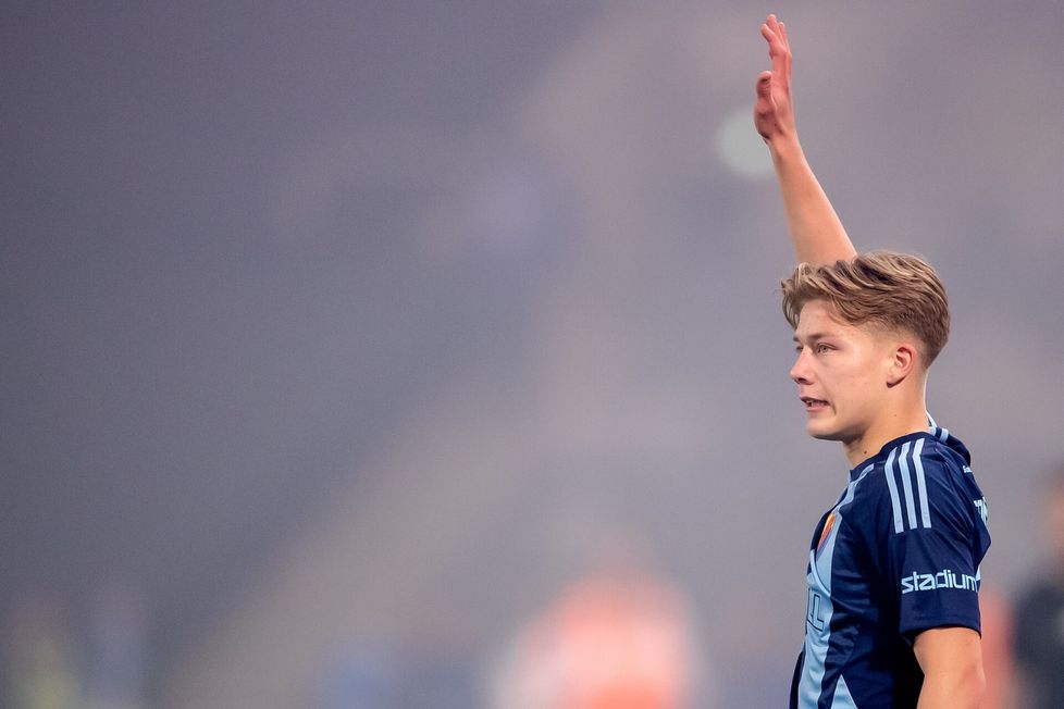 Djurgården IF:n suomalaisen keskikenttäpelaajan Matias Siltasen, 18, markkina-arvo on noussut vauhdilla Ruotsissa. Kun Siltanen siirtyi Djurgårdeniin, hänen arvioitu markkina-arvonsa oli Transfermarkt-sivustolla noin miljoona euroa ja nyt se on 3,5 miljoonaa euroa.