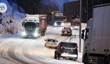 Ajokeli muuttumassa huonoksi lumisateen takia