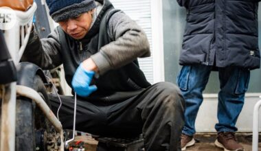 Huomaamaton nyrkkipaja Helsingin Sörnäisissä on monen ruokalähetin pelastus