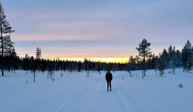 Hirmupakkasissa hiihtovaellukselle lähteneitä on haettu moottorikelkoilla ja helikopterilla Lapin erämaasta | Lappi