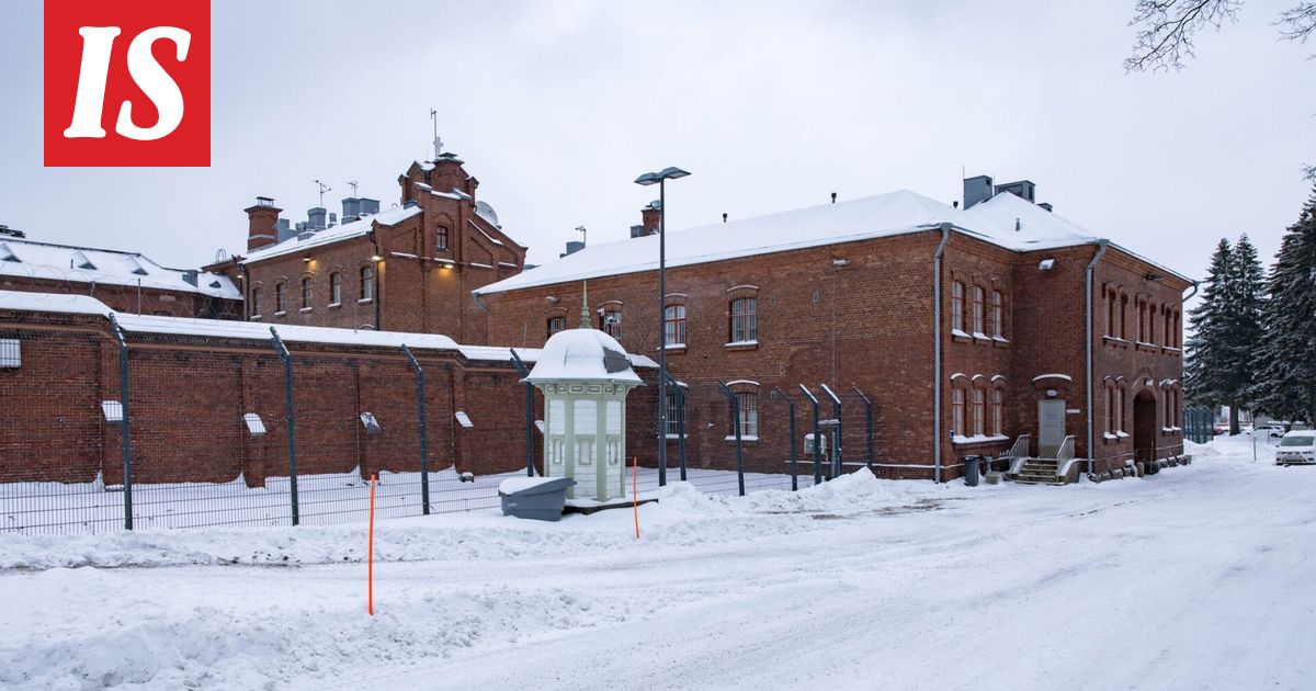 Suomen vankilat ovat ääriään myöten täynnä – vankeja joudutaan sijoittamaan saunatiloihinkin