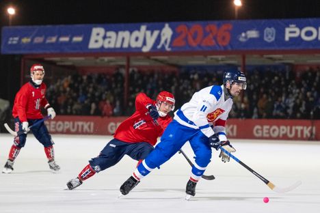 Kapteeni Samuli Helavuori ja Suomi jatkavat aikataulussa. Norja ja Simon Carlsson eivät pystyneet suomalaisia pysäyttämään.