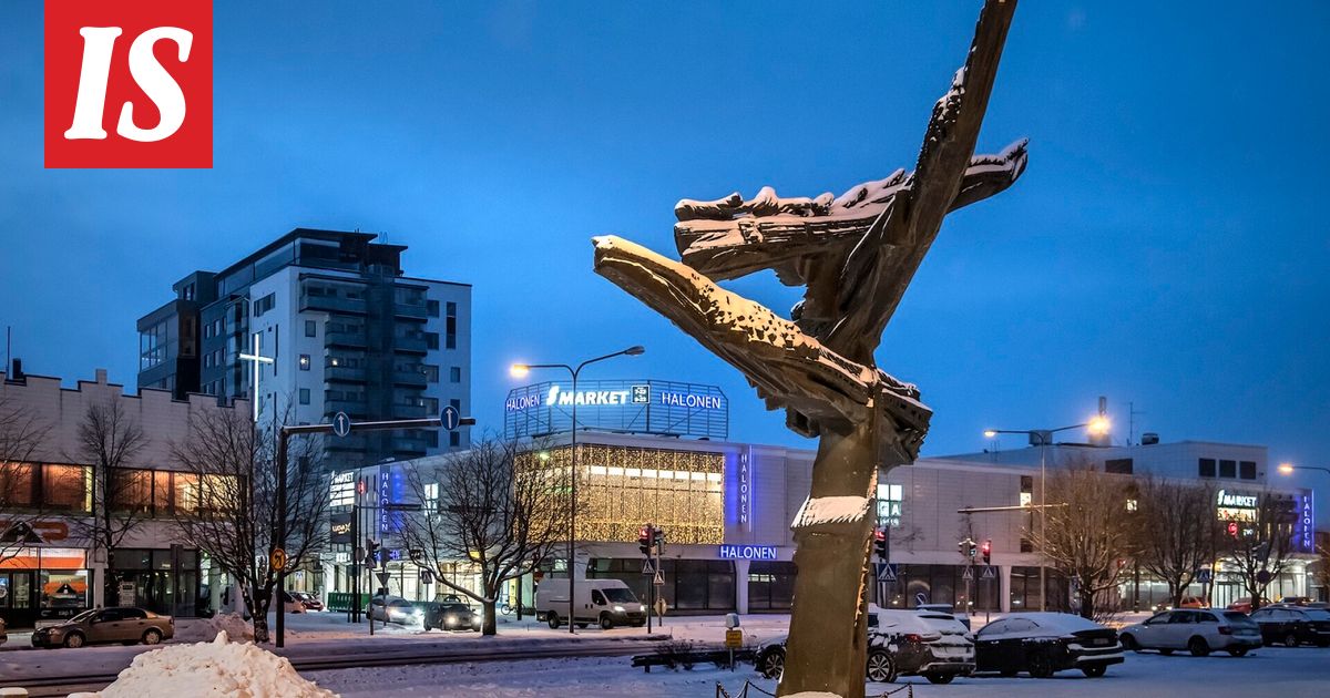 Ilkka-Pohjalainen: Huoltaja kävi opettajaan käsiksi vanhempainillassa Seinäjoella