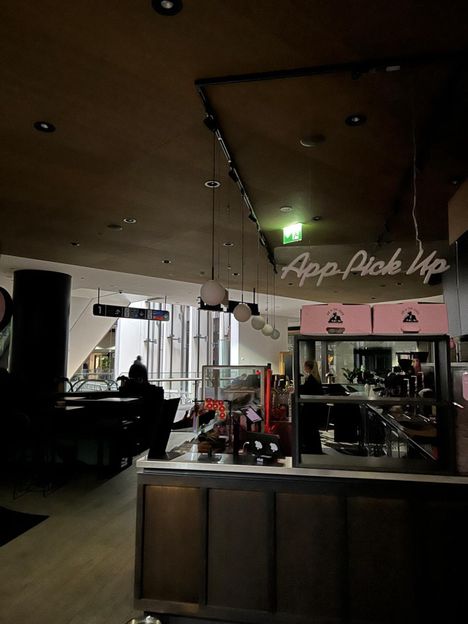 Sähköt palasivat Tapiolaan puoli yhdentoista jälkeen.