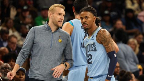 Päävalmentajan ja joukkueen tähtipelaajan Ja Morantin välillä on selvä jännite.