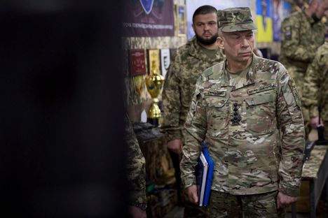 Ukrainan asevoimien komentajan Oleksandr Syrskyin mukaan Ukraina on aiheuttanut kovat vahingot pitkän kantaman iskuillaan.