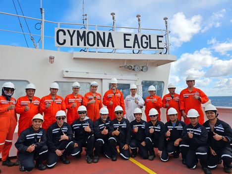 Jari Saario pelastettiin Etelä-Atlantilla kauppa-alus Cymona Eaglelle äärimmäisen vaikeissa olosuhteissa.