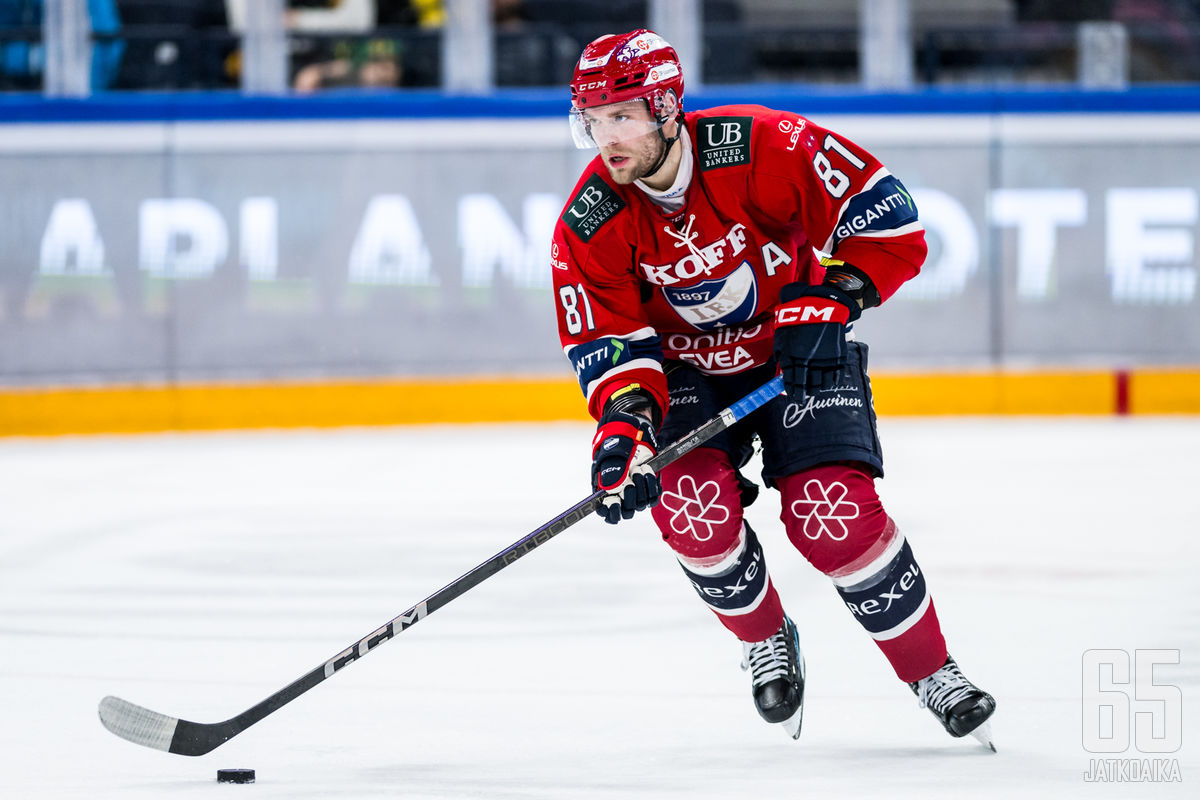 Iiro Pakarinen huilaa seuraavat ottelut.