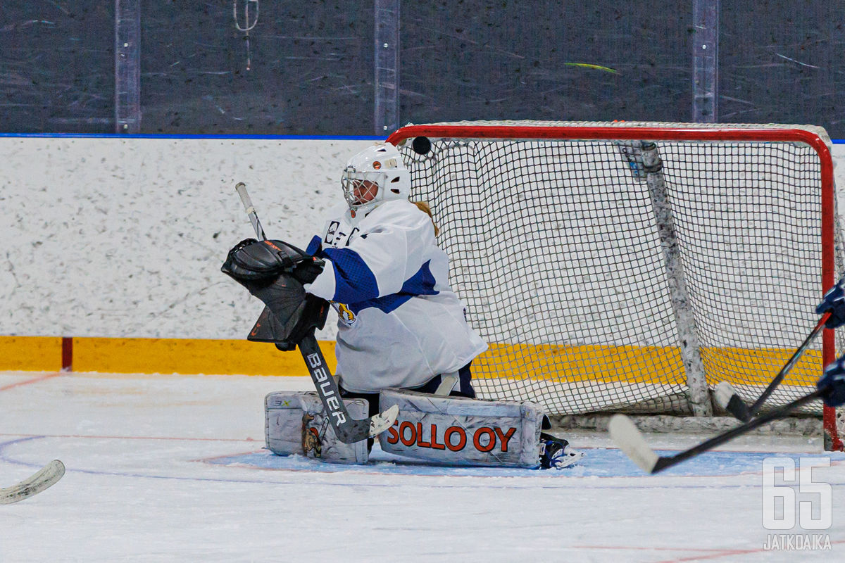 Pihla Ikonen aloitti Suomen tolppien välissä, mutta teki tilaa Saimi Pesolalle. Arkistokuva.