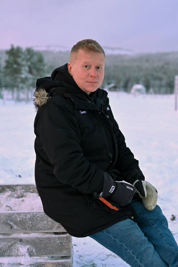 Sampo onnistui luomaan Jounin Kaupasta valtakunnallisen ilmiön. Nyt hän keskittyy matkailubisnekseensä Jänkä Resortissa.