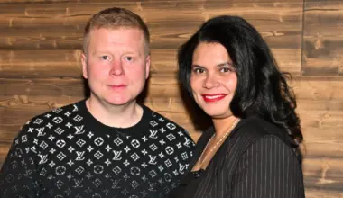 Minttu Murphy-Kaulanen puhuu kauniisti aviomiehestään Sampo Kaulasesta