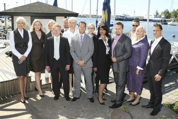 Tuleva aviopari Sampo & Minttu osallistui yhtä aikaa MTV3:n Diili-ohjelmaan 2010.