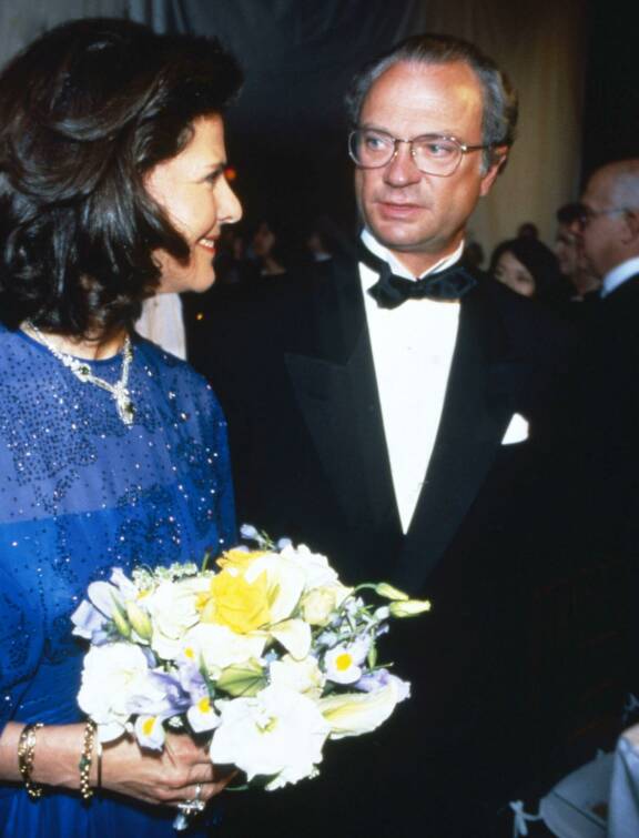 Vuonna 1976 Silvia oli 32-vuotias ja Kaarle Kustaa 30-vuotias.