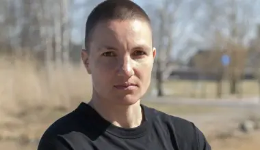 Eronnut Elina Gustafsson: Surullinen ulostulo