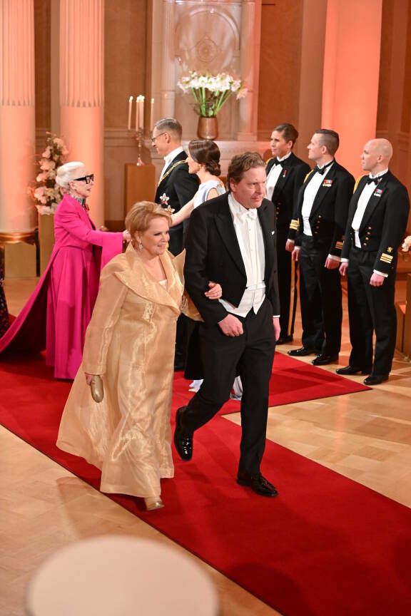Katri ja Tommi astelivat Itsenäisyyspäivän juhlavastaanotolle Presidentinlinnaan illan ensimmäisinä vieraina 6. joulukuuta.