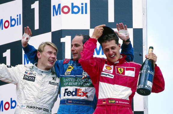 Michael ja Mika Häkkinen hallitsivat aikoinaan formularatoja. Kuva vuodelta 1997.