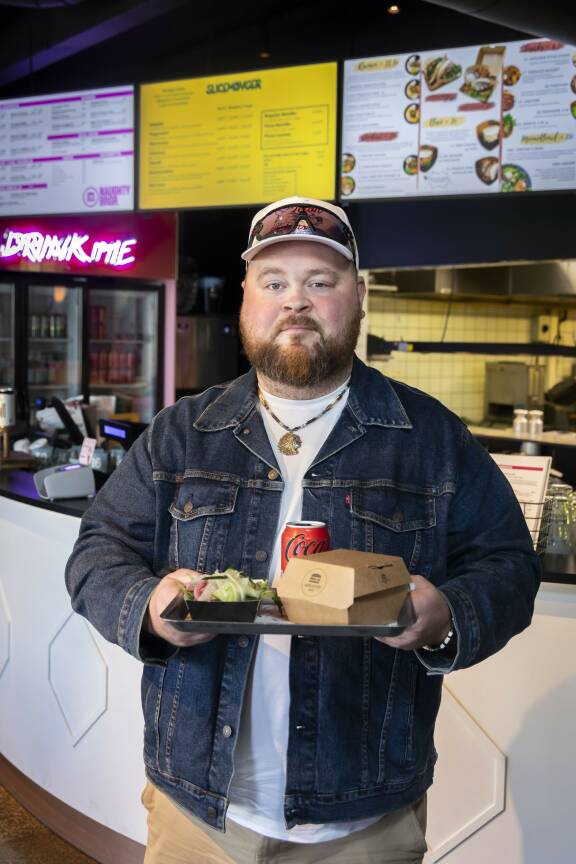 Seiska tapasi Akselin syksyllä hänen 40-vuotissyntymäpäiviensä kunniaksi haastattelun merkeissä.