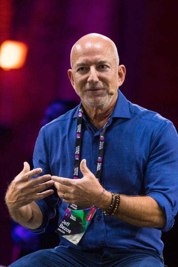 Jeff Bezos avioitui viime kesänä toimittaja Lauren Sánchesin kanssa Venetsiassa, eikä säästellyt kustannuksista.