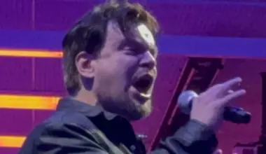 Ismo Leikola yllätti yleisön laulamalla Metallicaa - katso huima video!