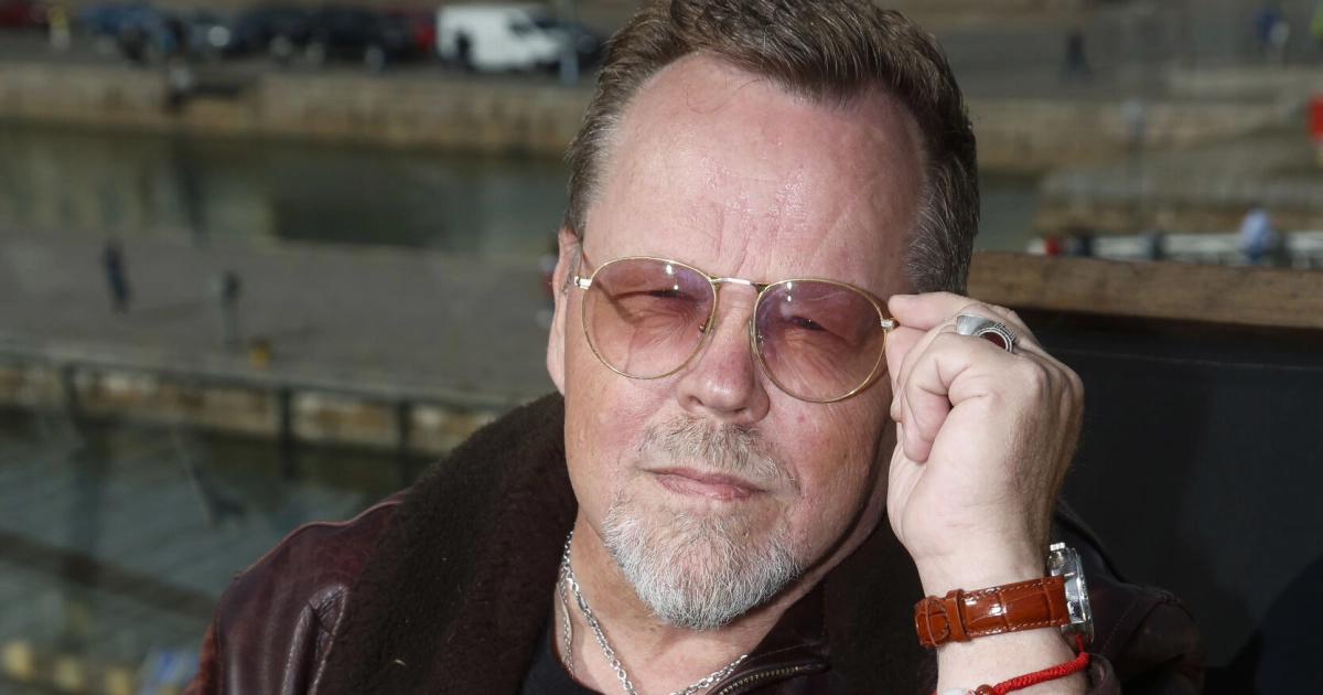 Nipa Neumannin poika Misha aloitti varusmiespalveluksen – katso harvinainen kuva