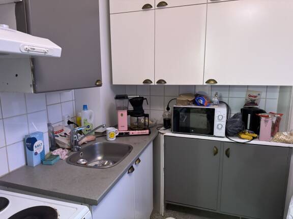 Keittiö on Joonaksen valtakunta, mutta jälkityöt jäävät kuulemma usein Johannan vastuulle.