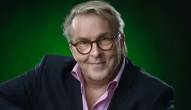 Joel Hallikaisen ja Heikki Hilanderin show on kielletty alle 60-vuotiailta - Kaikki silti tervetulleita!