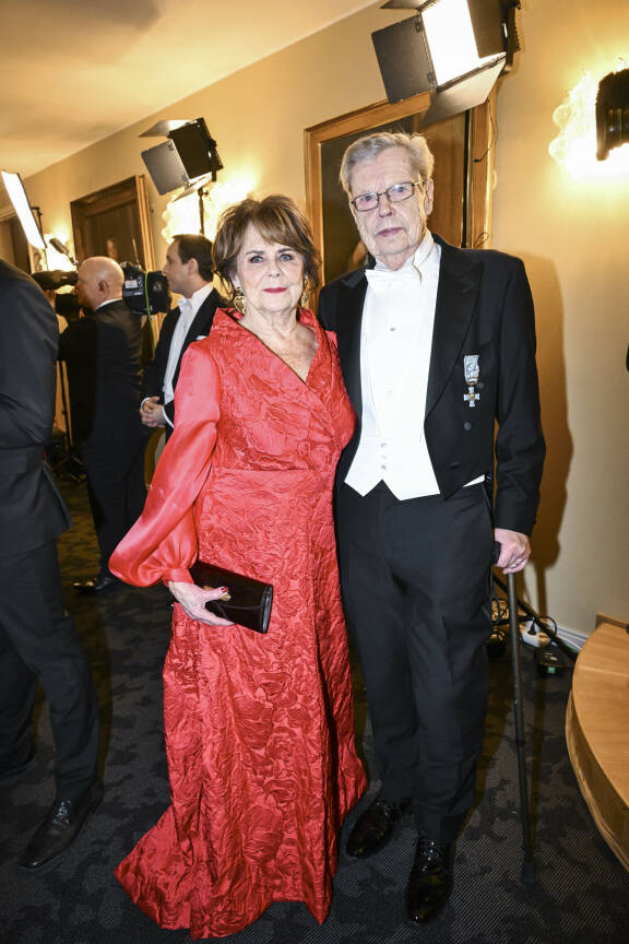 Pariskunta pääsi juhlimaan yhdessä Linnan juhliin, kun aiemmin Pirkko edusti yksin Göranin sairastuttua. Göran on historian toinen elossa oleva istuvana presidentin isä.