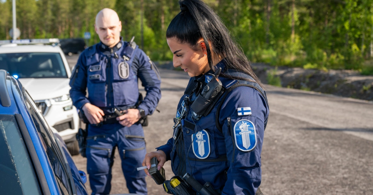 Poliisit 24/7 -sarja: Avausjaksossa hurja takaa-ajo